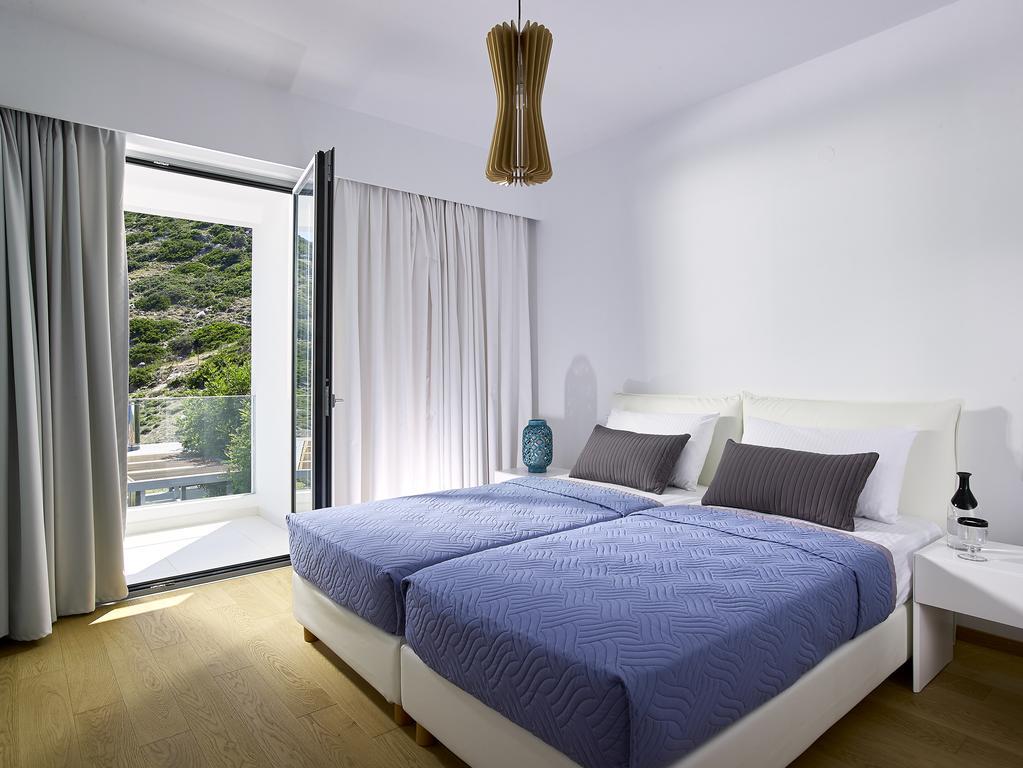 Beachfront Villa In Crete - Epavli Luxury Villa Agia Pelagia  Exterior photo